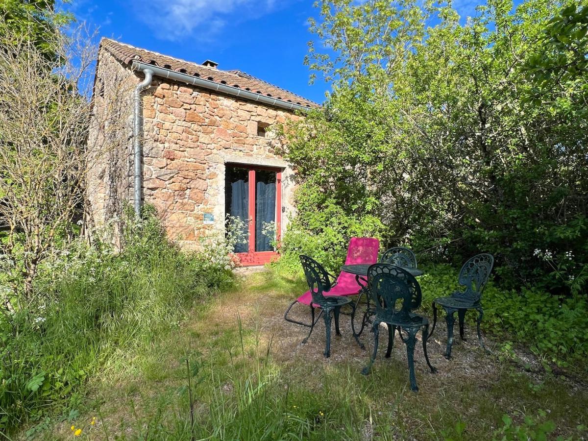 Gites De Rouvignac Avene Exterior photo